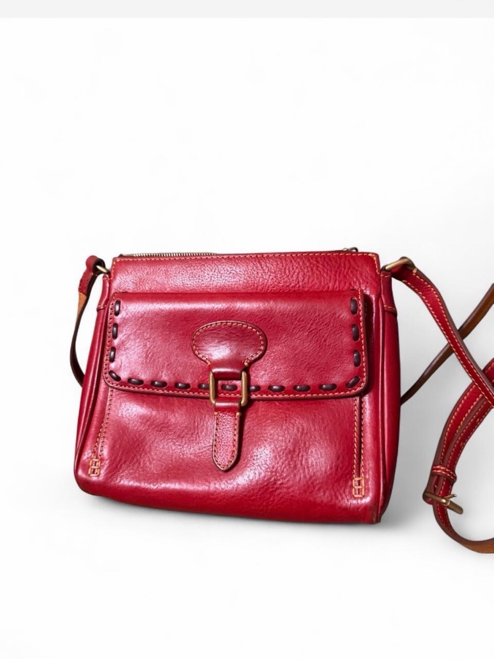 The Dooney & Bourke Florentine Leather Pocket Crossbody in Red
